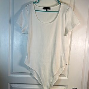 Eloquii White Ribbed Short Sleeve Blouse Bodysuit Size 18/20 EUC #2859